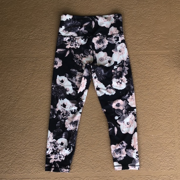 Balance Collection Floral Cropped Workout Leggings Sz M - Picture 2 of 7